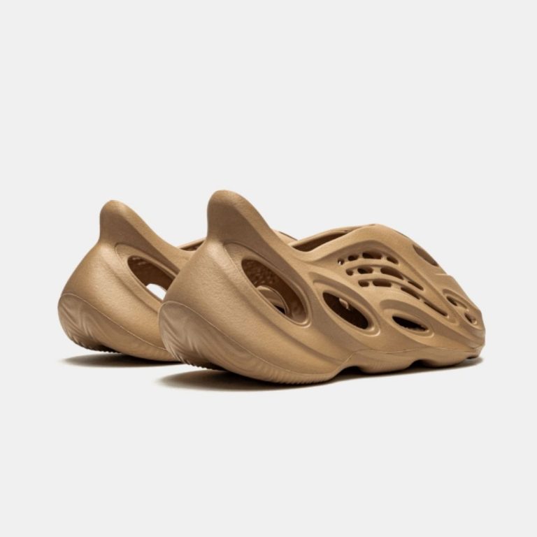 Yeezy Foam Runner “OCHRE” GW3354