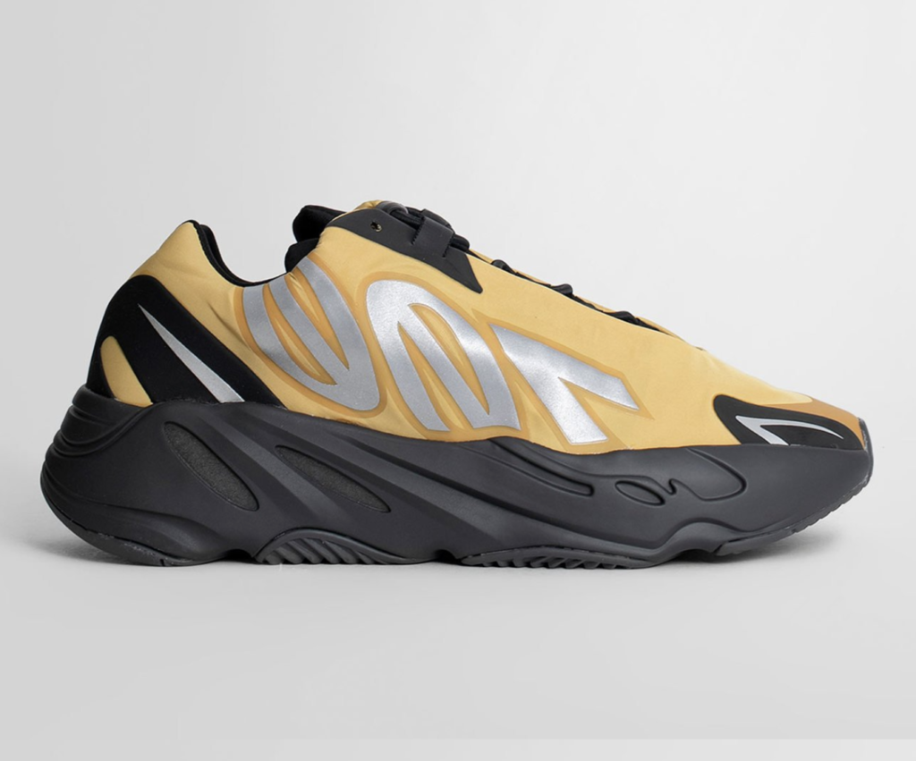 yeezy 700 37