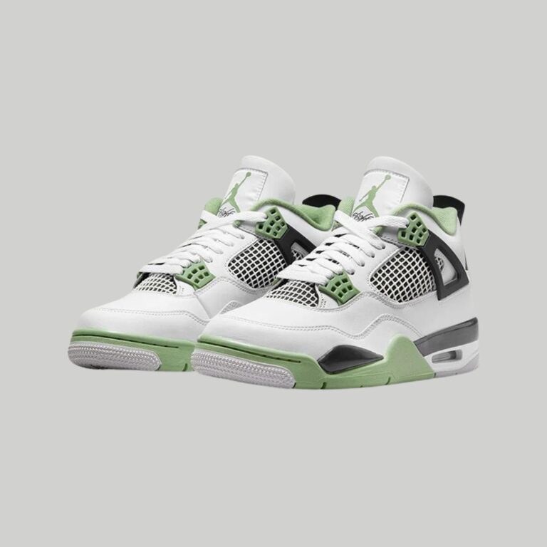 Air Jordan 4 WMNS “Seafoam”