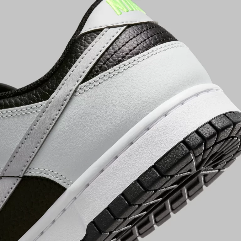 Nike Dunk Low ‘Reverse “Panda Neon” FD9756-001