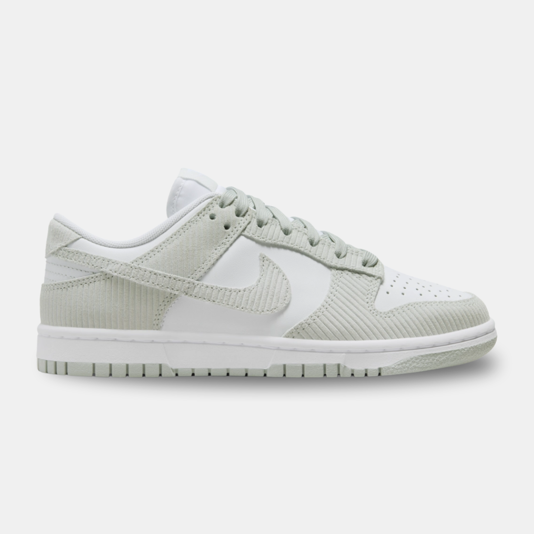 Nike Dunk Low WMNS ‘Grey Corduroy’ FN7658-100