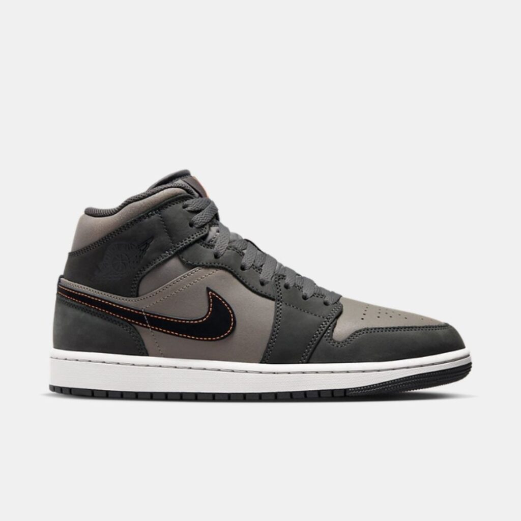Air Jordan 1 Mid SE “Night Stadium” FQ8338-017