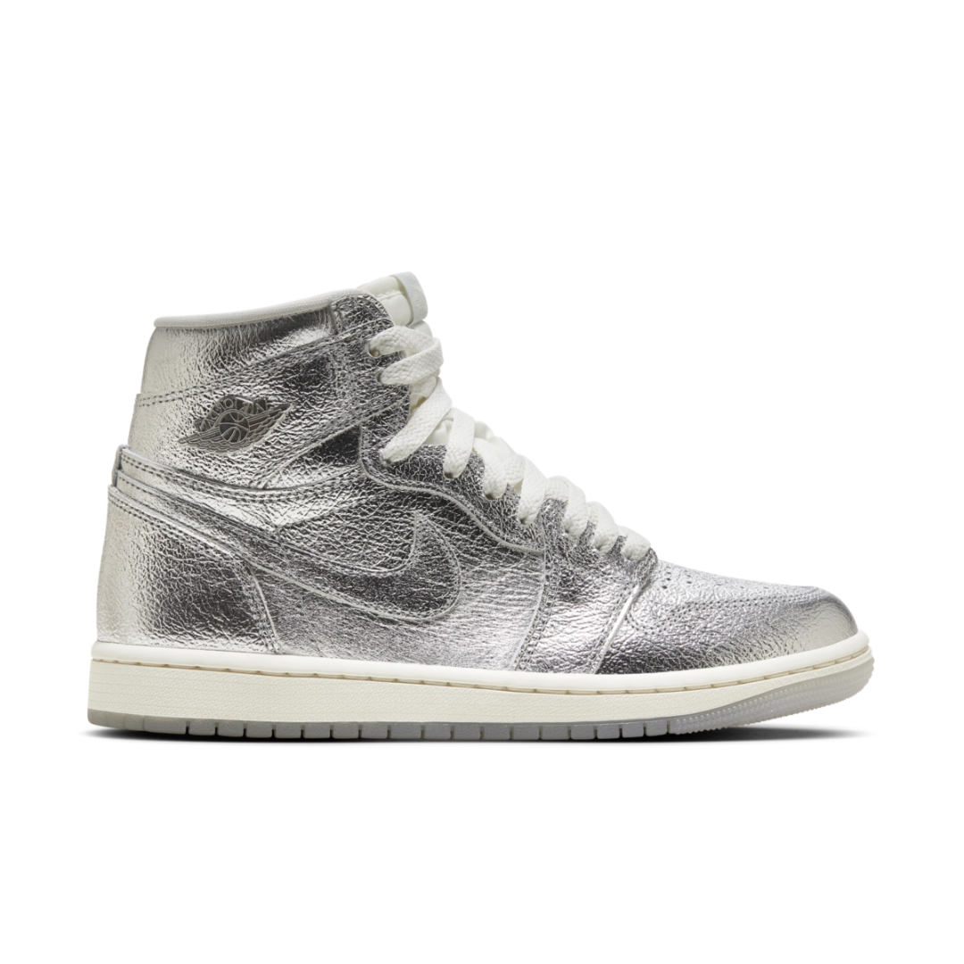 Air Jordan 1 High OG ‘Chrome’ FN7249-001