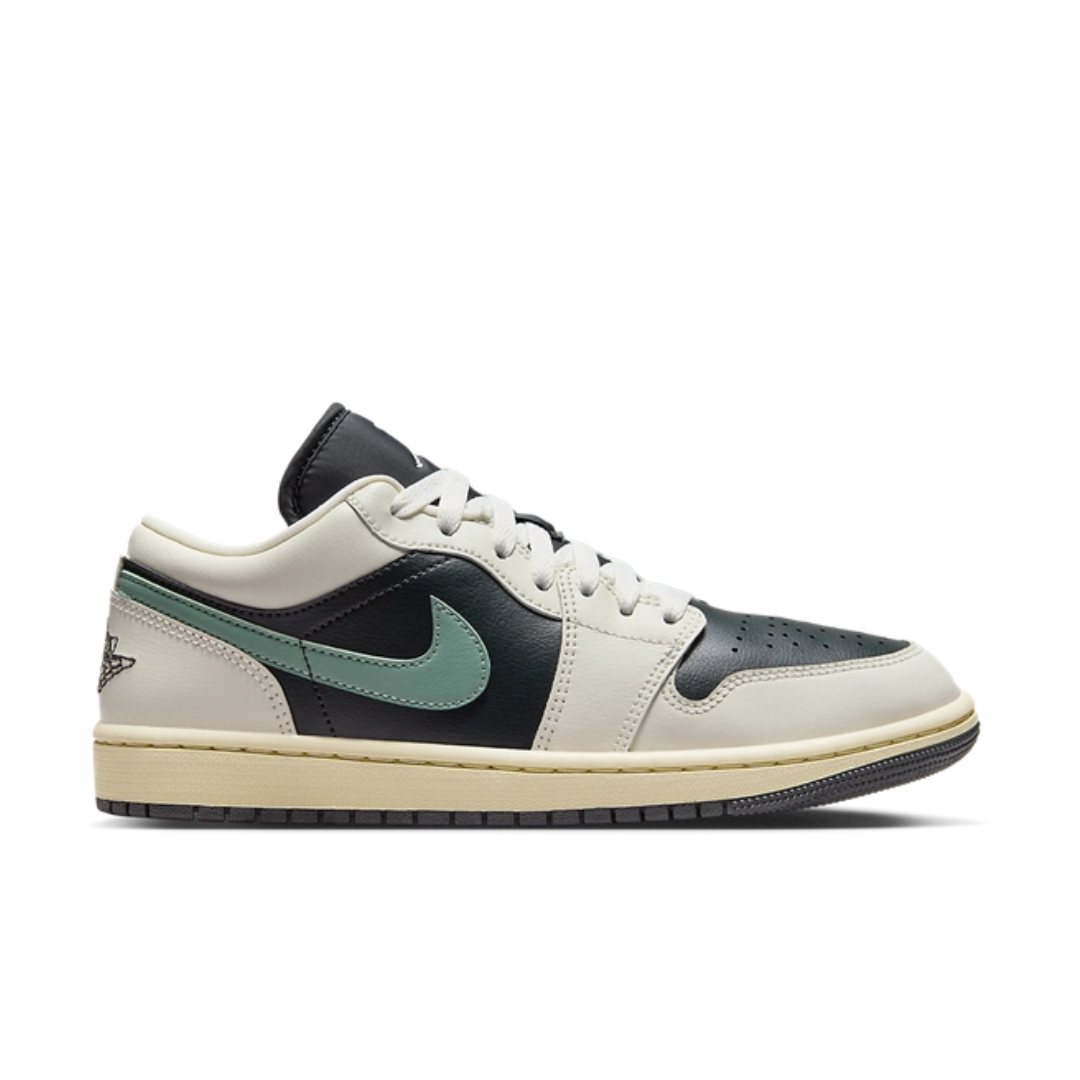 Air Jordan 1 Low Legend Sand DC0774-001