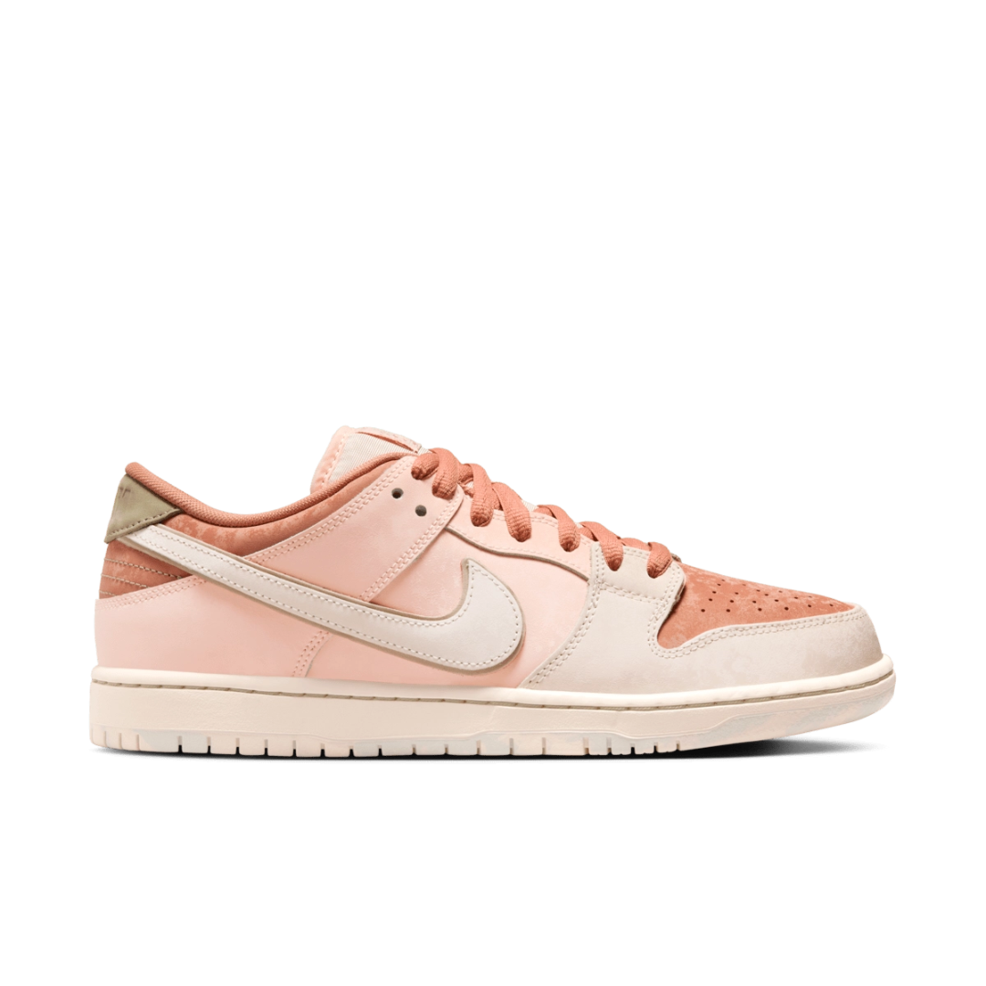 Nike SB Dunk Low Pro Crimson Tint & Amber Brown FV5926-200