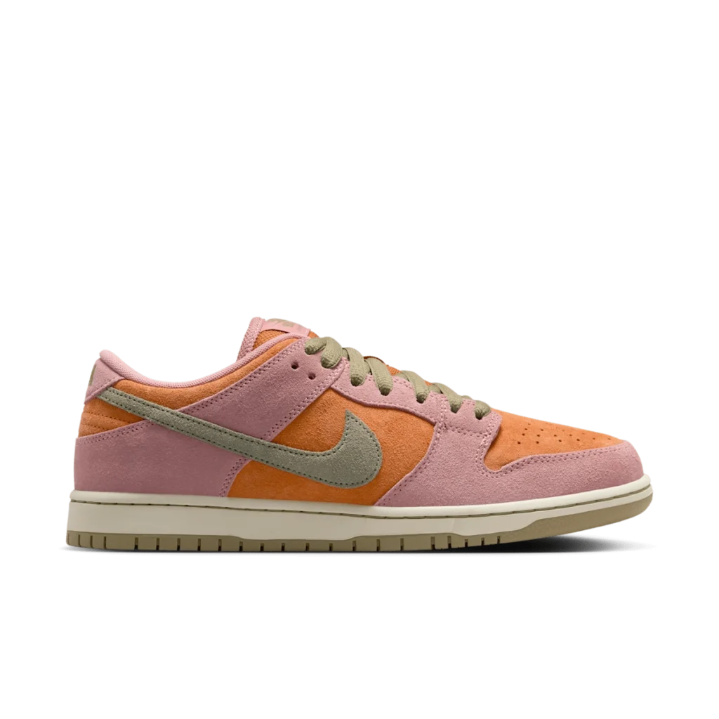 Nike SB Dunk Low Pro 'Red Stardust'